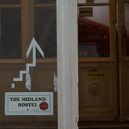 אכסניה The Midland *
